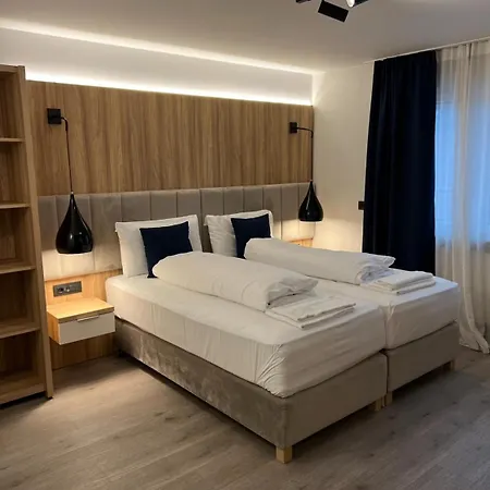 Wilder Mann Hotel Ruckersdorf (Bavaria)