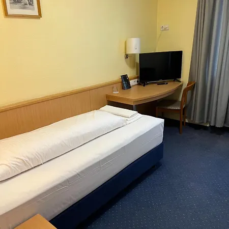 Wilder Mann Hotel