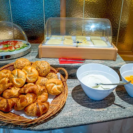 Wilder Mann Hotel 3*